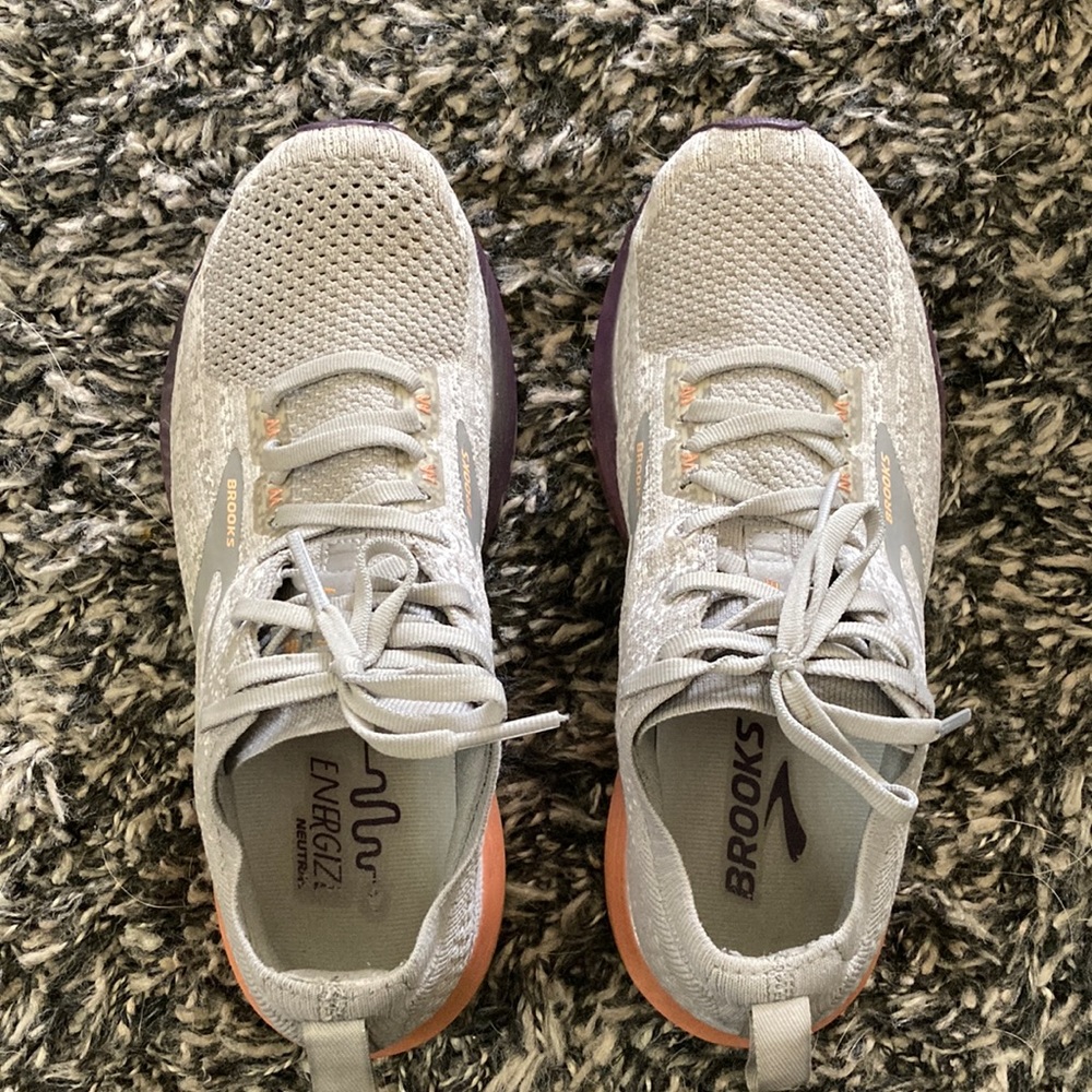 Brooks women’s size 7.5
